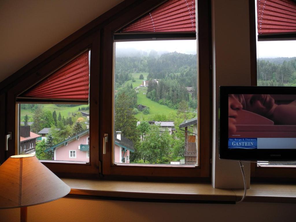 Appartementhaus Gastein inklusive Alpentherme gratis Bad Hofgastein Zimmer foto